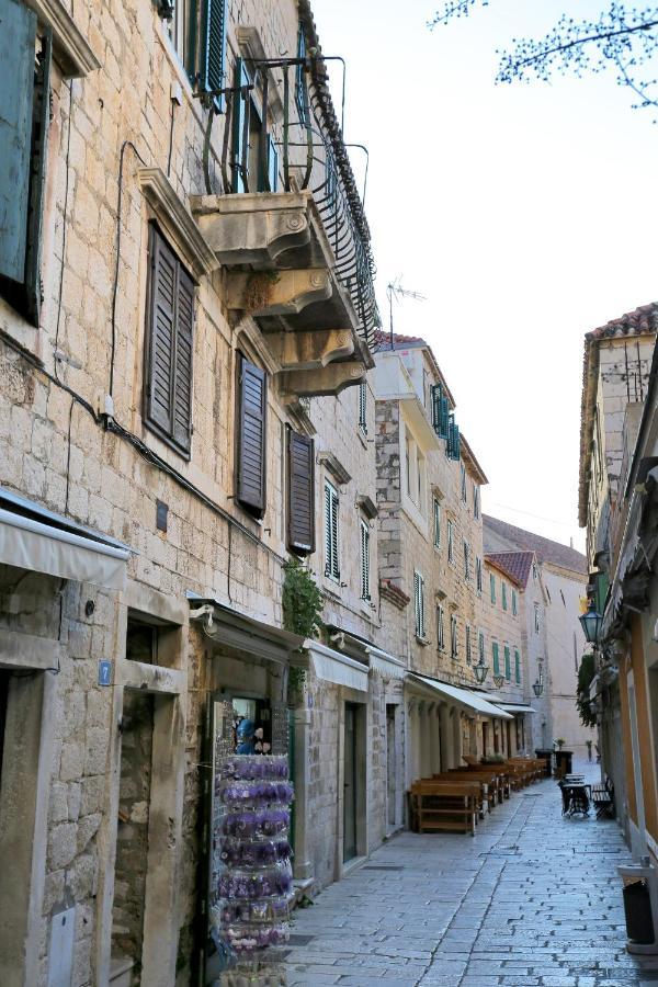 Apartments With A Parking Space Omis - 19051 Exterior photo