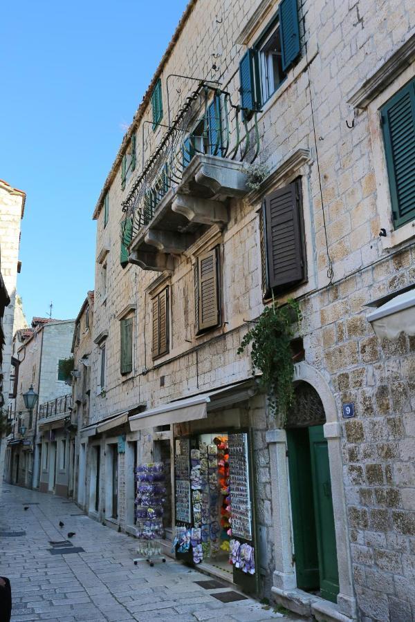 Apartments With A Parking Space Omis - 19051 Exterior photo
